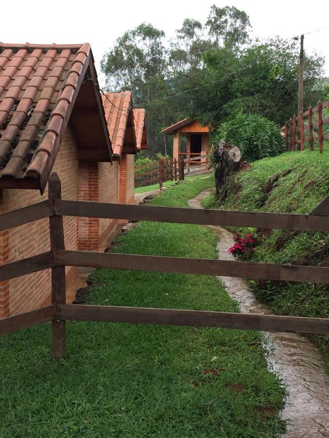 Chales Pedacim Du Ceu Буену-Брандан Екстер'єр фото
